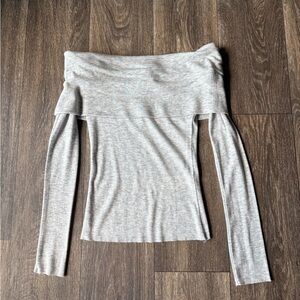 Aritzia Babaton Off the shoulder top